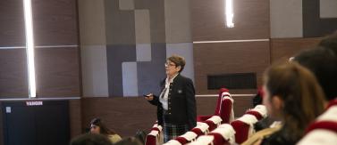 Nilüfer Voltan Acar